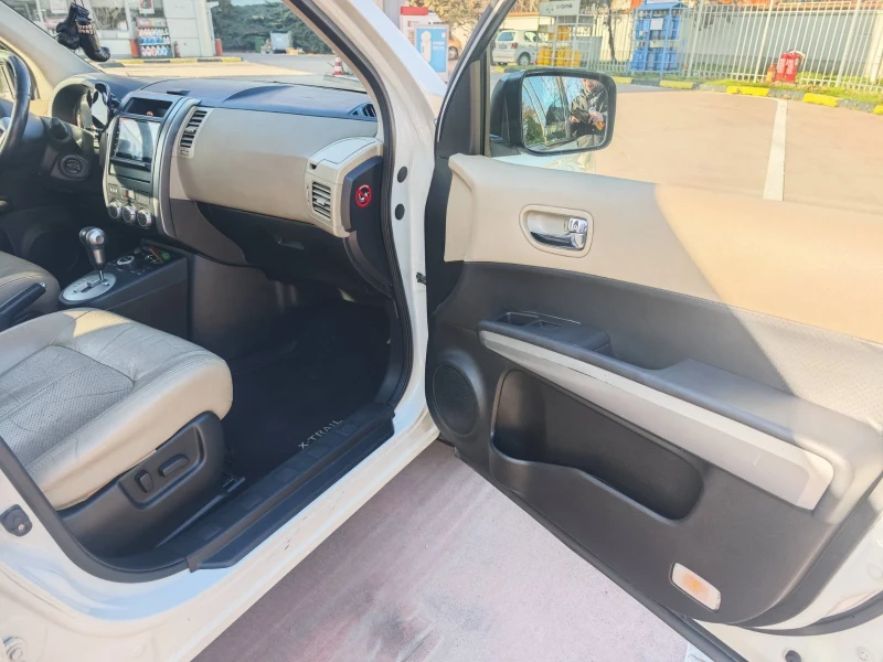 Nissan X-trail, снимка 12 - Автомобили и джипове - 53537763