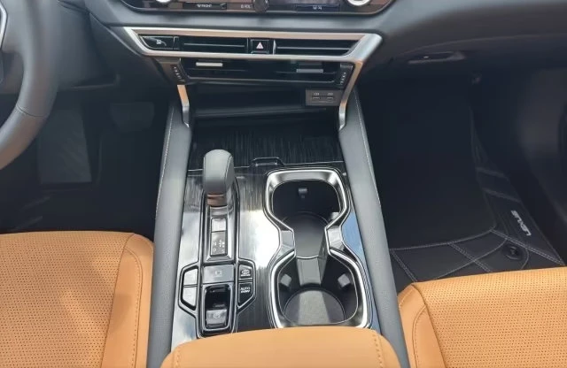 Lexus RX 450h plus 2.5PHEV/309HP/F-SPORT/PANO/HUD/360/LED/DIGI/647g, снимка 14 - Автомобили и джипове - 52653939