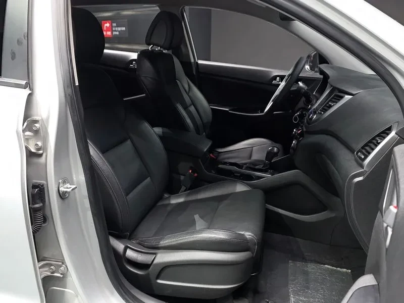 Hyundai Tucson 2.0 - САМО 30% АВАНС, снимка 10 - Автомобили и джипове - 56065845