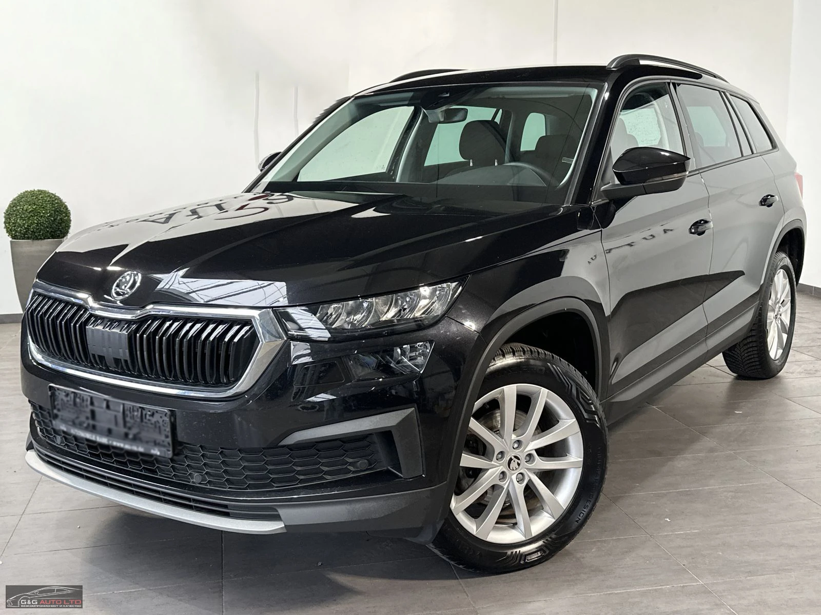 Skoda Kodiaq 2.0-TDI/150HP/AMBITION/DSG/NAV/LED/CAM/ACC/112v, снимка 1