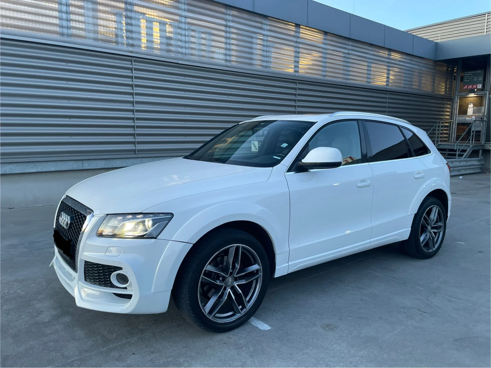 Audi Q5 2.0TDI S-LINE 4X4 AUTOMATIC NAVI XENON, снимка 1