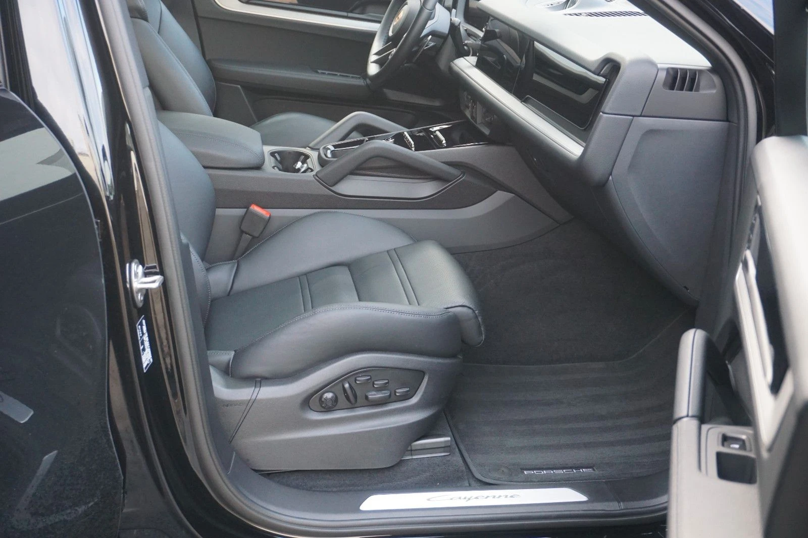 Porsche Cayenne COUPE E-Hibrid | Mobile.bg   7