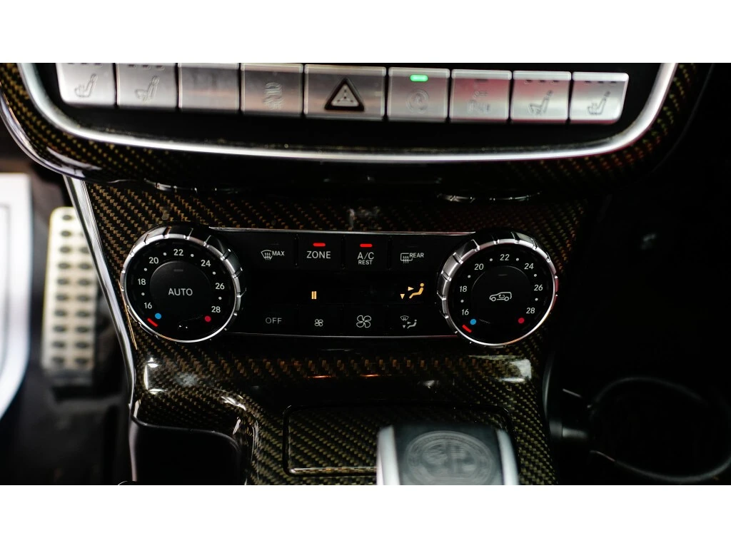 Mercedes-Benz G 63 AMG Designio Package С РЕГИСТРАЦИЯ & АВТО КРЕДИТ, снимка 11 - Автомобили и джипове - 53805127