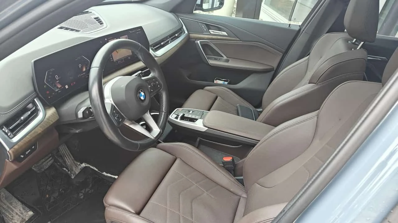 BMW X1 xDrive28i/ПАНОРАМА/ПРЕДСТАВИТЕЛСТВО НА BMW, снимка 8 - Автомобили и джипове - 54059574