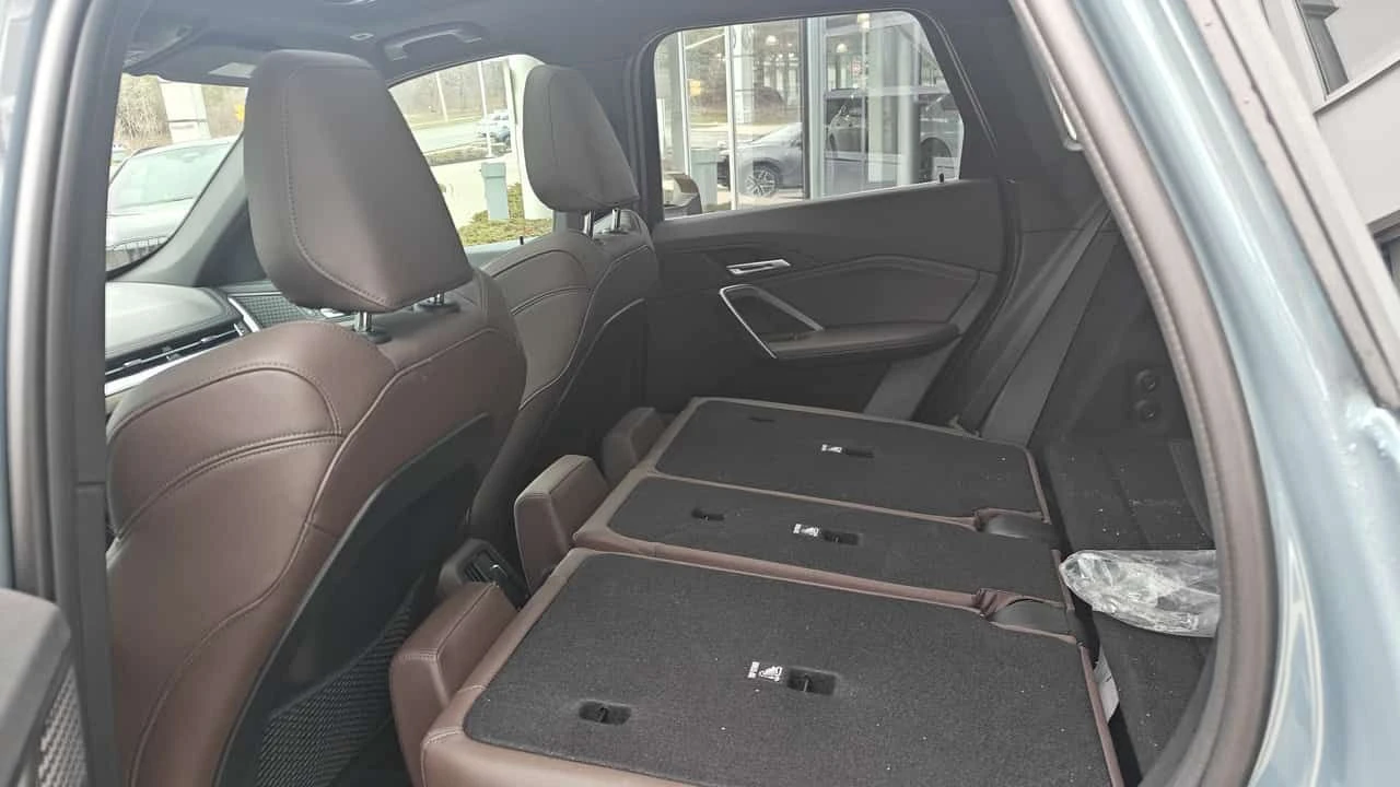 BMW X1 xDrive28i/ПАНОРАМА/ПРЕДСТАВИТЕЛСТВО НА BMW, снимка 16 - Автомобили и джипове - 54059574