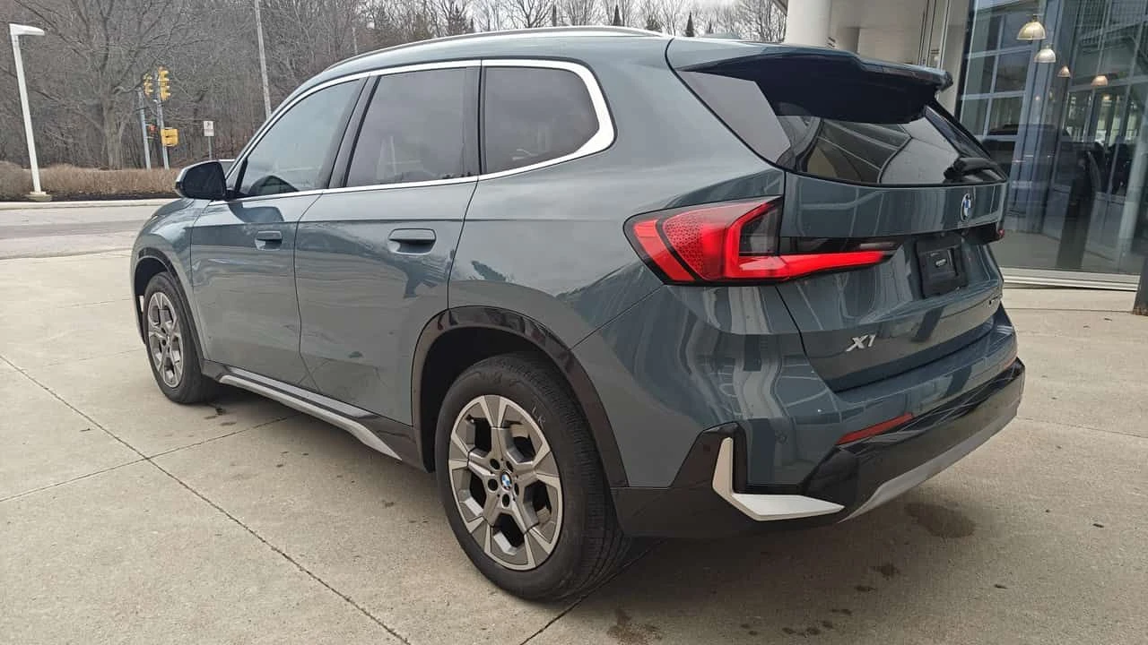 BMW X1 xDrive28i/ПАНОРАМА/ПРЕДСТАВИТЕЛСТВО НА BMW, снимка 4 - Автомобили и джипове - 54059574