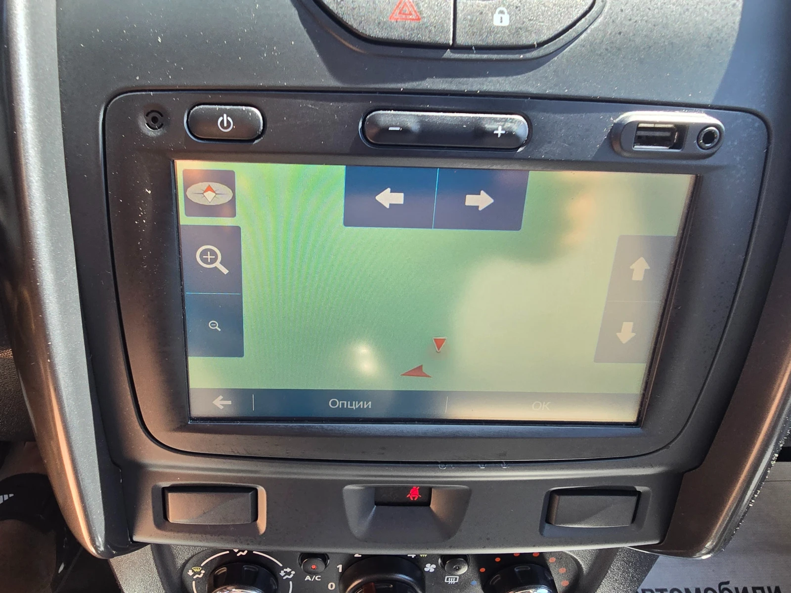 Dacia Duster 1.5DCI-110K.C, -NAVI EURO6B, снимка 15 - Автомобили и джипове - 55725108