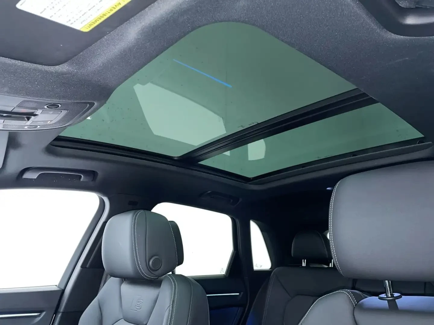 Audi Q3 PROGRESSIV ЦЕНА ДО БЪЛГАРИЯ АВТОКРЕДИТ, снимка 16 - Автомобили и джипове - 55878760