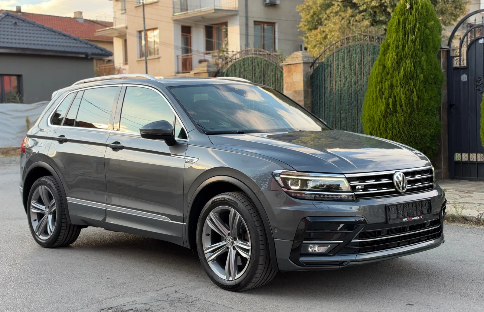 VW Tiguan 2.0 R-LINE 4 MOTION Внос Швейцария