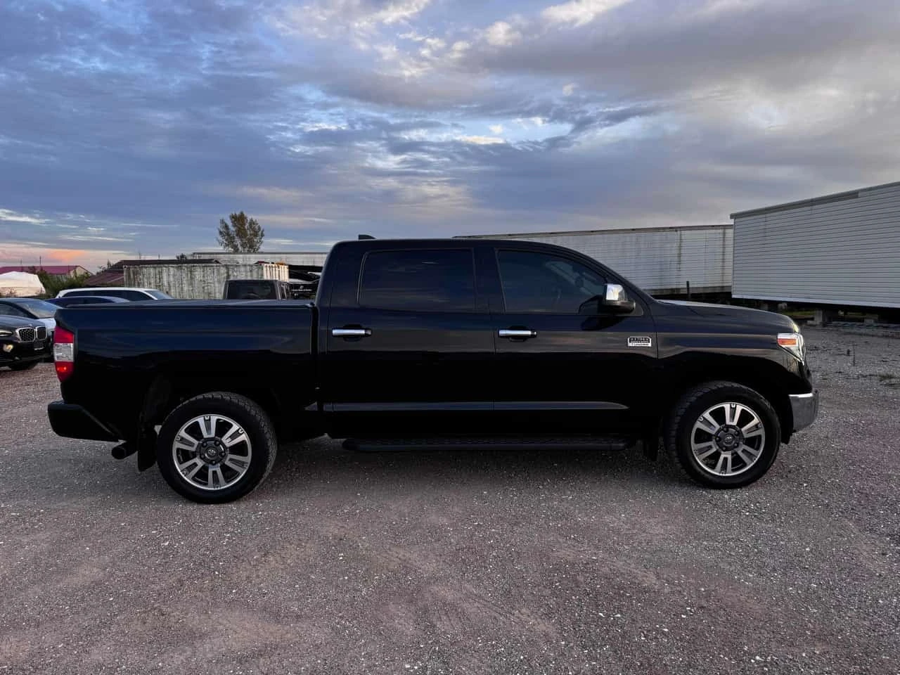 Toyota Tundra * Platinum * CARFAX * БЕЗ ПЪРВОНАЧАЛНА ВНОСКА, снимка 15 - Автомобили и джипове - 56233664