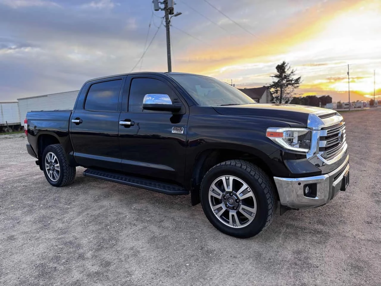 Toyota Tundra * Platinum * CARFAX * БЕЗ ПЪРВОНАЧАЛНА ВНОСКА, снимка 3 - Автомобили и джипове - 56233664