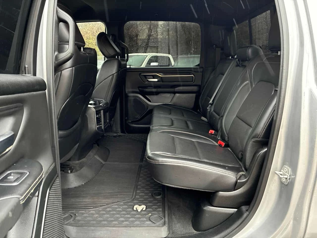 Dodge RAM 1500 * Rebel * CARFAX * ОПЦИЯ ЗА ФИНАНСИРАНЕ, снимка 11 - Автомобили и джипове - 56329134