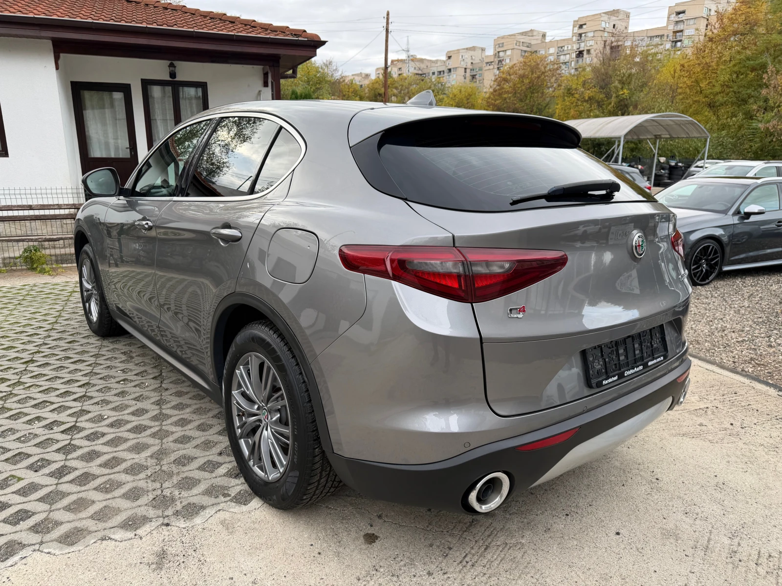 Alfa Romeo Stelvio 2.2JTDM Q4 AWD, снимка 6 - Автомобили и джипове - 56707989
