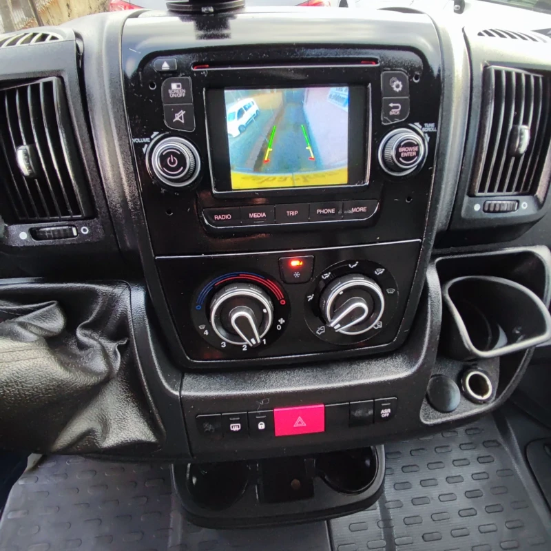 Fiat Ducato 2.3 M-JET* 150кс* MAXI* KLIMATIK* KAMERA* EURO6B* , снимка 10 - Бусове и автобуси - 52481718