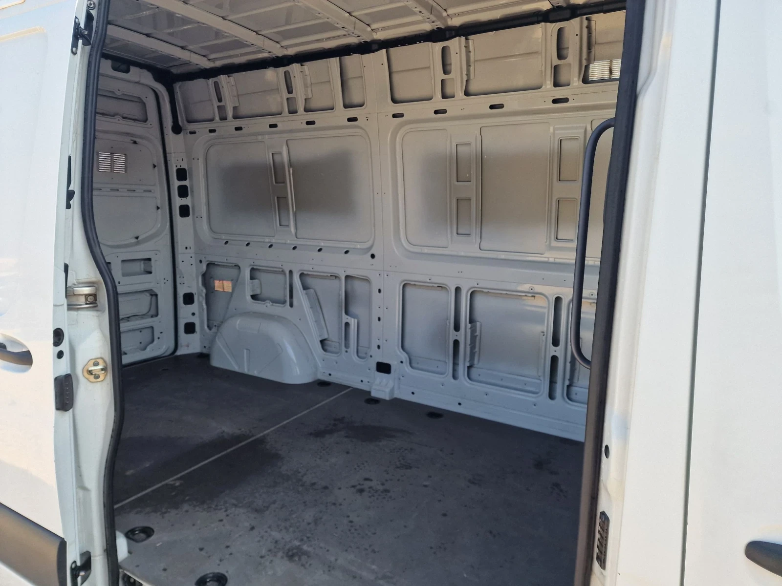 Mercedes-Benz Sprinter 314 2.2 -140 БАРТЕР - изображение 6