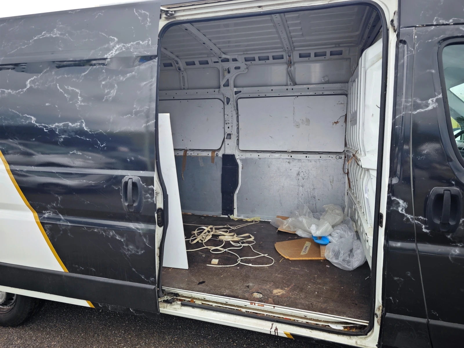Fiat Ducato 2.3 MultiJet, снимка 9 - Бусове и автобуси - 54645739