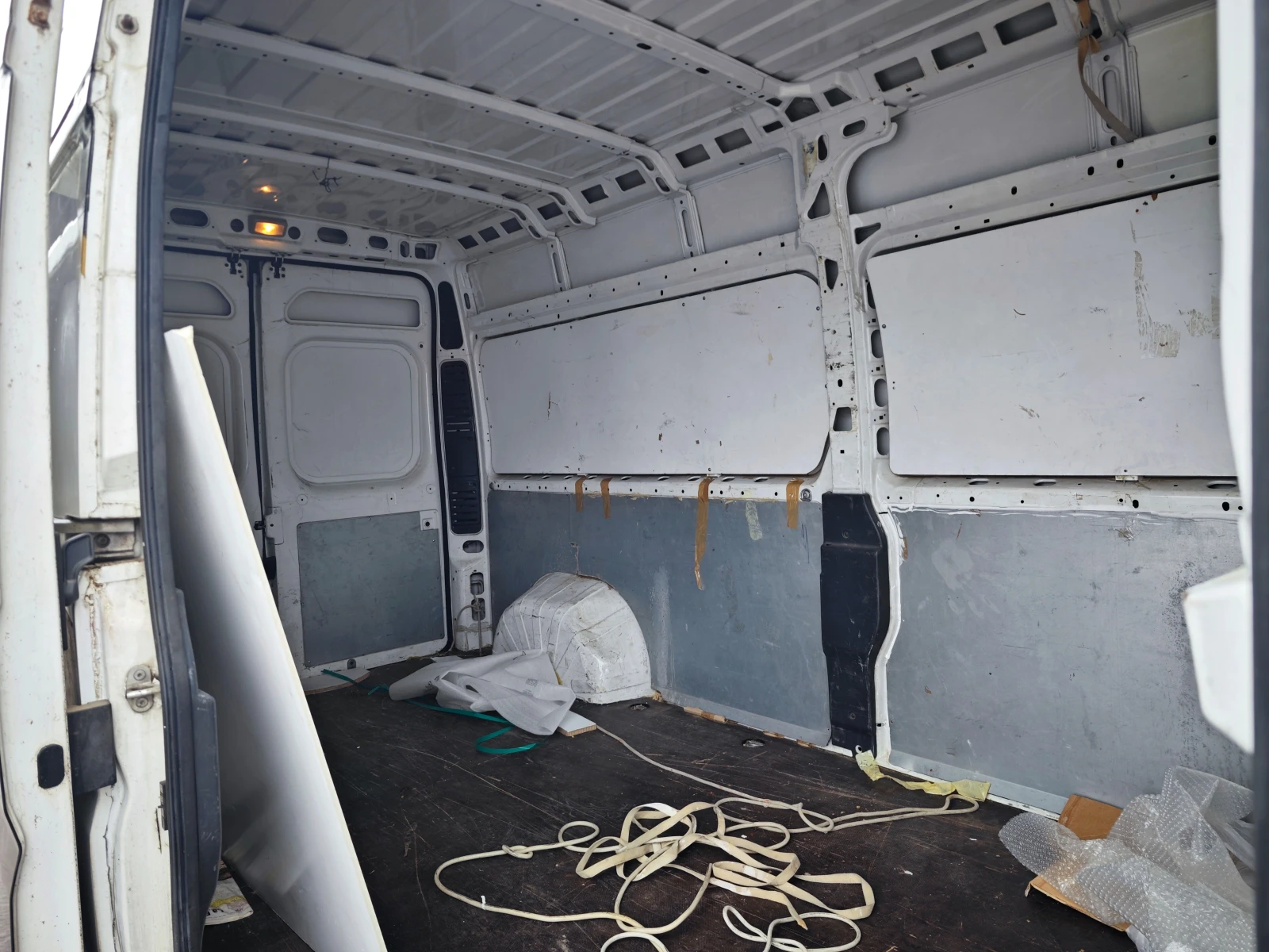 Fiat Ducato 2.3 MultiJet, снимка 10 - Бусове и автобуси - 54645739