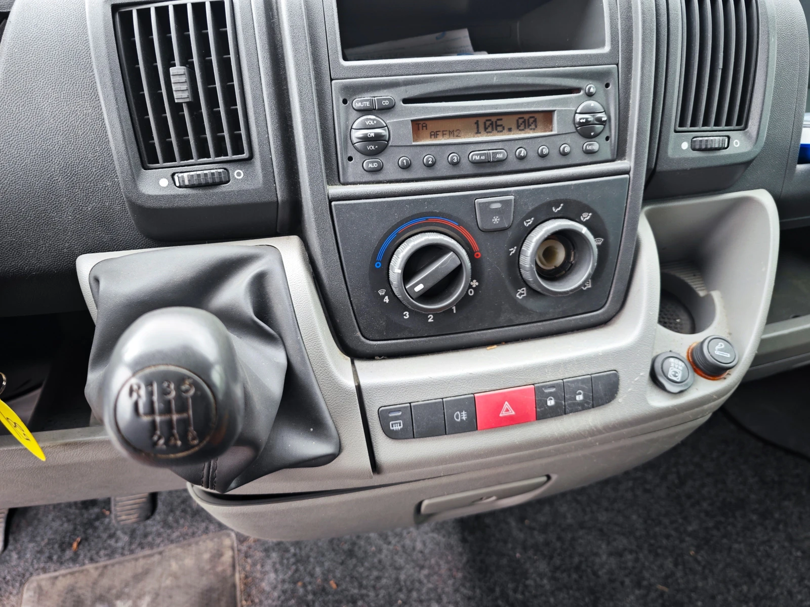 Fiat Ducato 2.3 MultiJet, снимка 14 - Бусове и автобуси - 54645739
