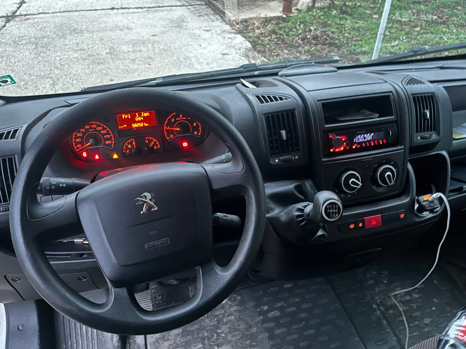 Peugeot Boxer, снимка 8 - Бусове и автобуси - 55468501