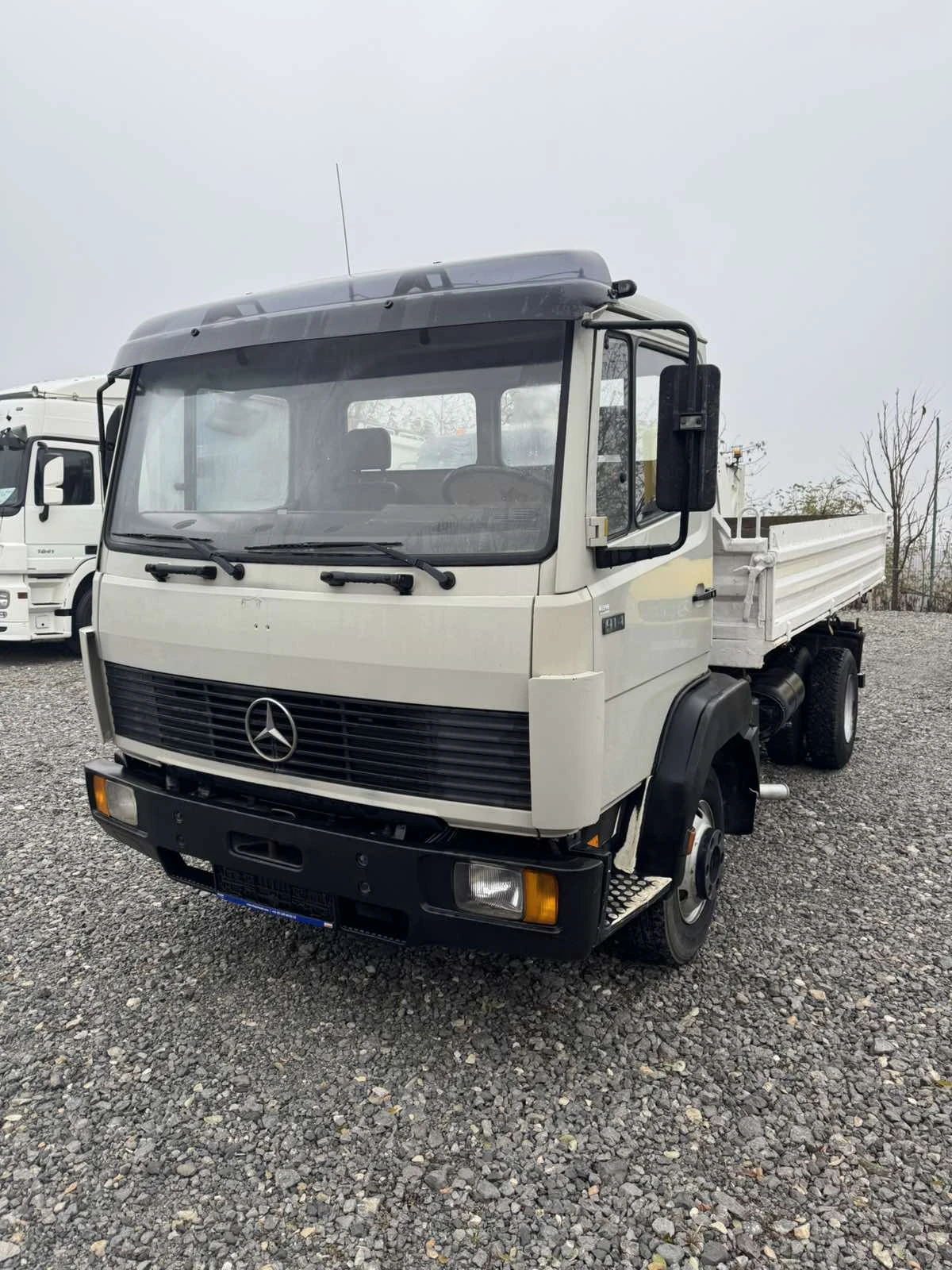 Mercedes-Benz 914 Самосвал - изображение 8