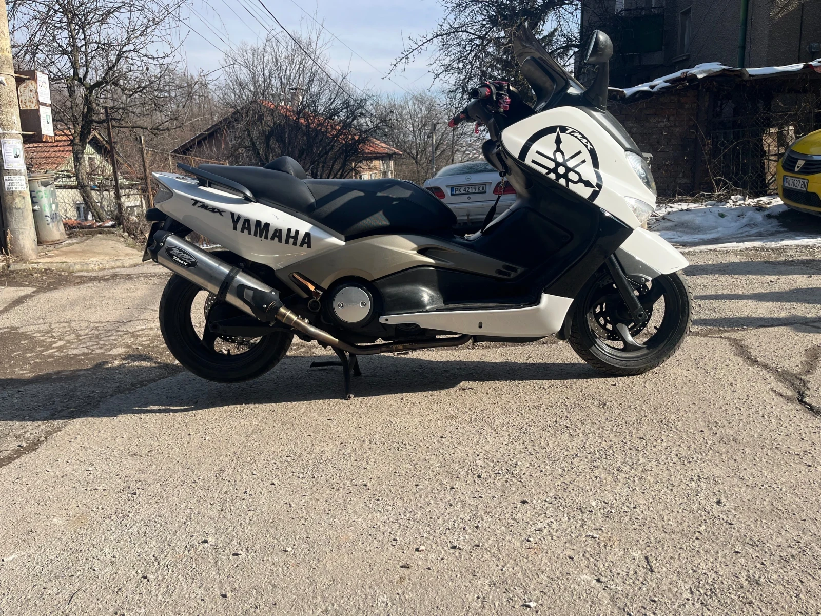 Yamaha T-max