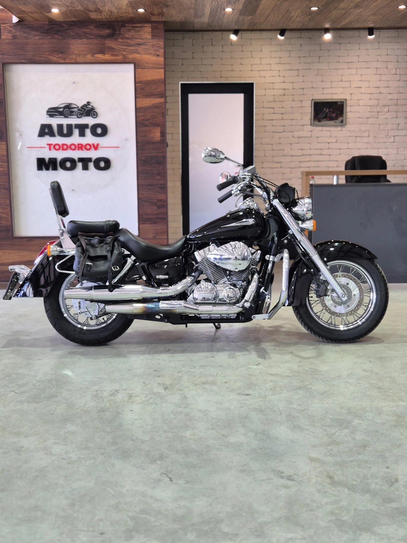 Honda Shadow VT 750 C Classic A2!! инжикцион!! ШВЕЙЦАРИЯ!!!, снимка 6 - Мотоциклети и мототехника - 55204103