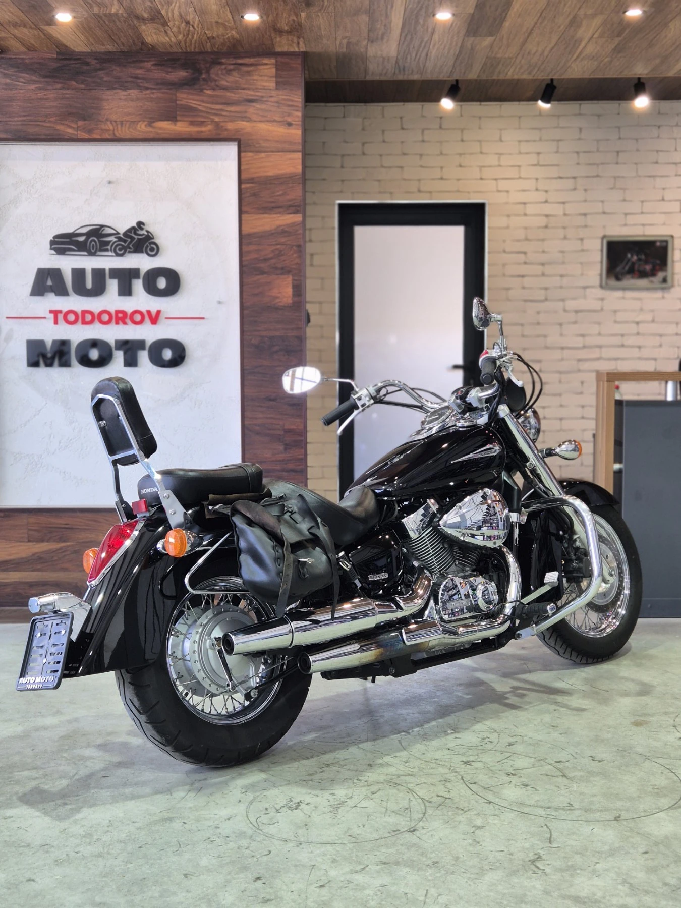 Honda Shadow VT 750 C Classic A2!! инжикцион!! ШВЕЙЦАРИЯ!!!, снимка 5 - Мотоциклети и мототехника - 55204103