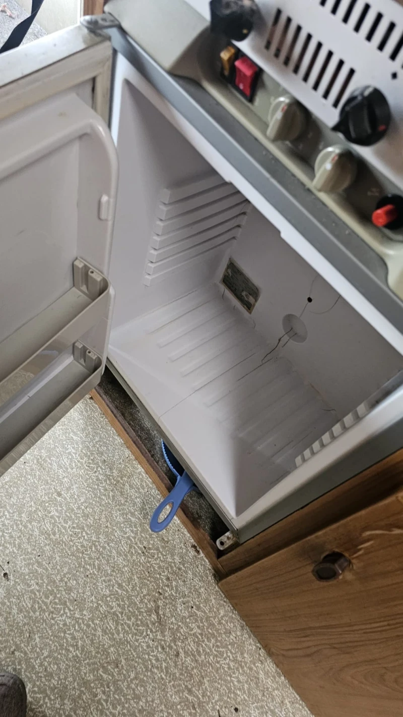 Кемпер Mercedes-Benz, снимка 11 - Каравани и кемпери - 52045621