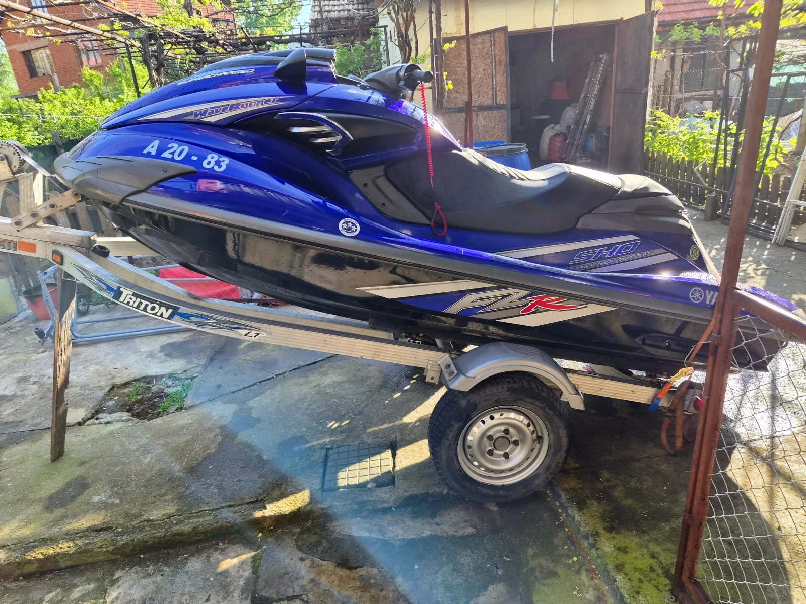 Джет Yamaha fzr, снимка 2 - Воден транспорт - 55185877