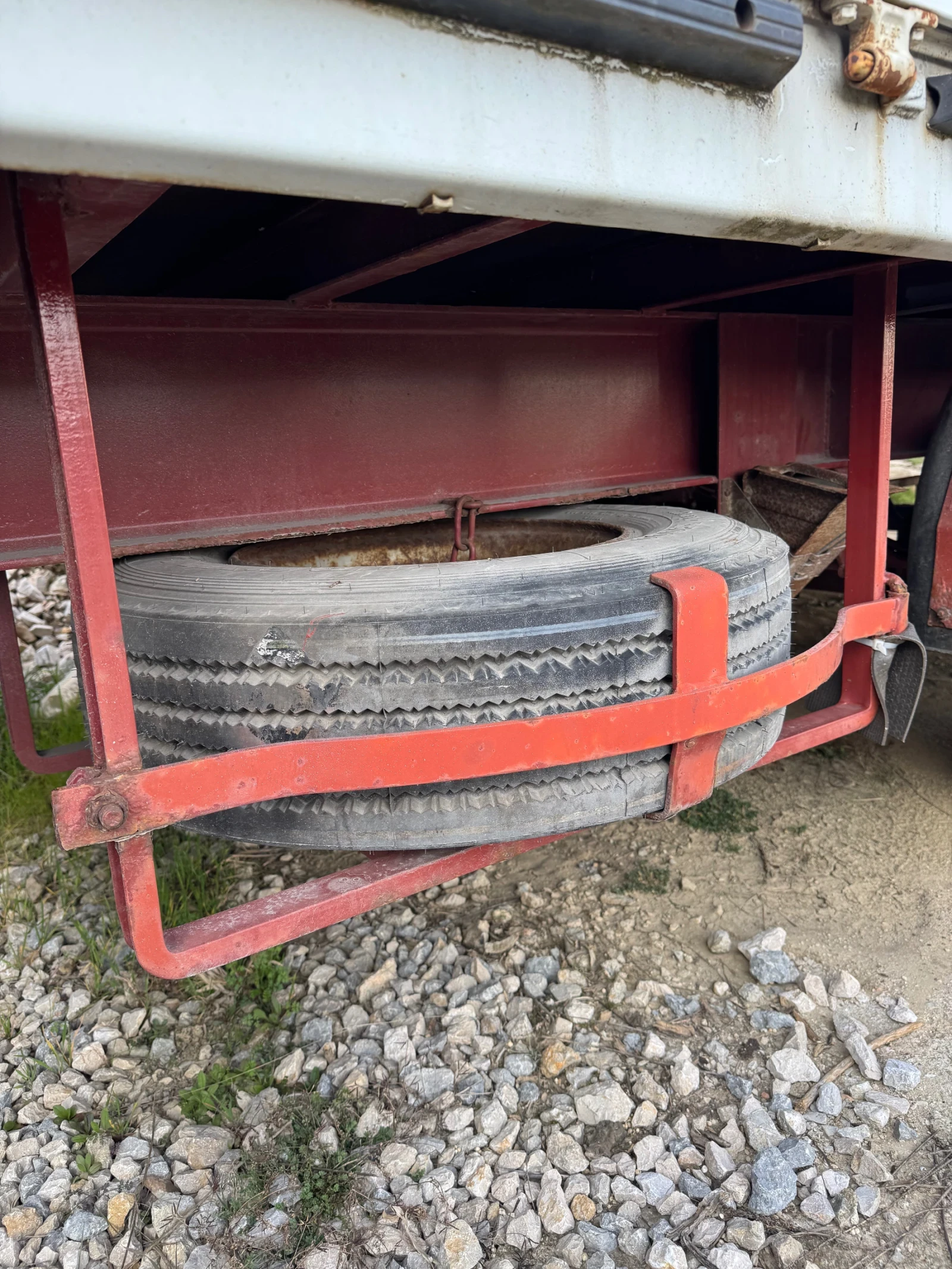 За камион Други Екстейн Ре, снимка 8 - Ремаркета - 53815430