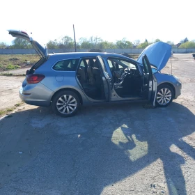 Опел Астра J 2,0 CDTI комби 2011/ Opel Astra J Sports Tourer 2,0 CDTI silver на части, снимка 7