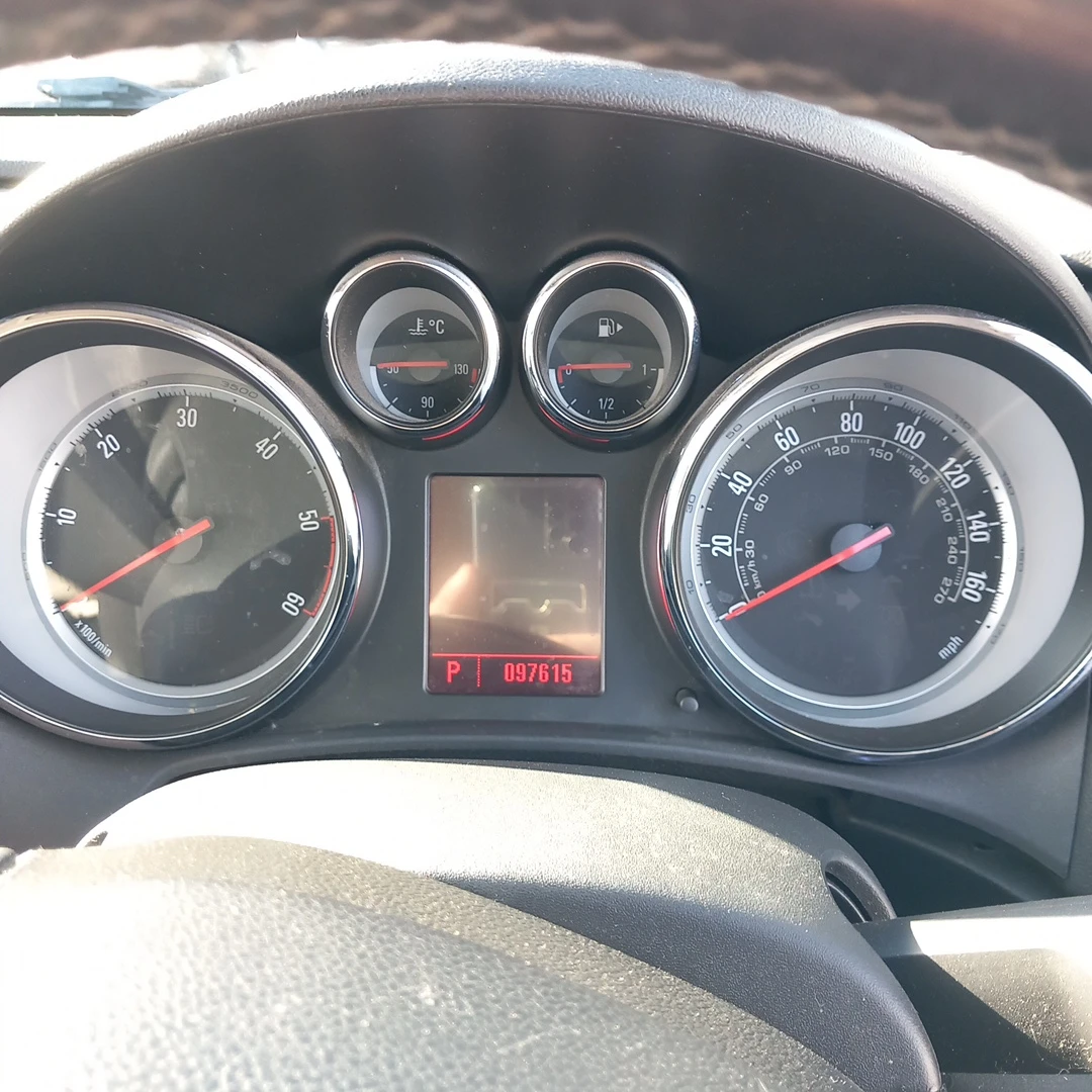   J 2,0 CDTI  2011/ Opel Astra J Sports Tourer 2,0 CDTI silver   | Mobile.bg   11