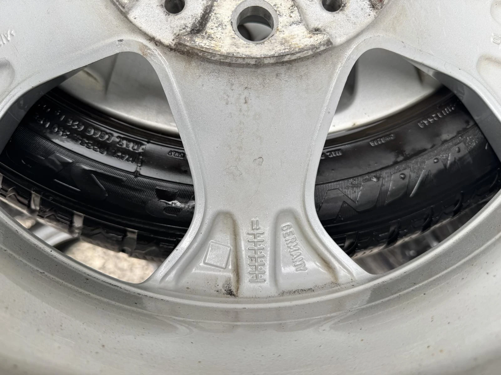    225/50R17  BMW | Mobile.bg   3