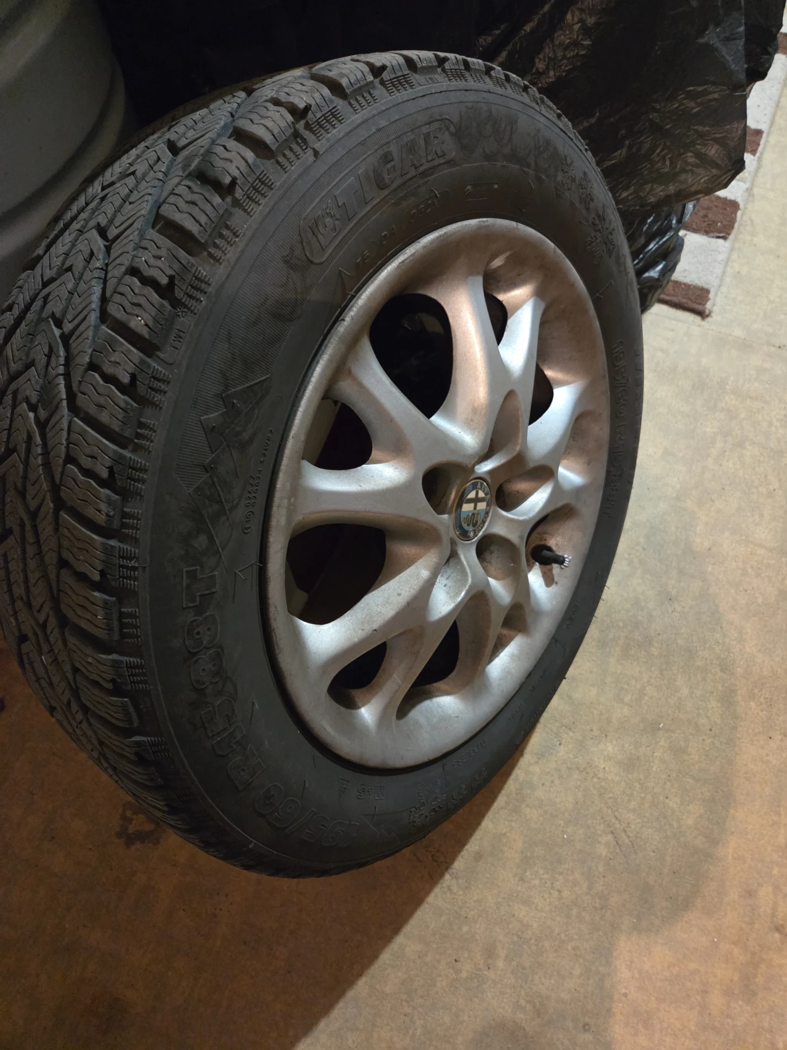 ���� � ������ 195/60R15 �� Alfa Romeo | Mobile.bg � ����������� 2