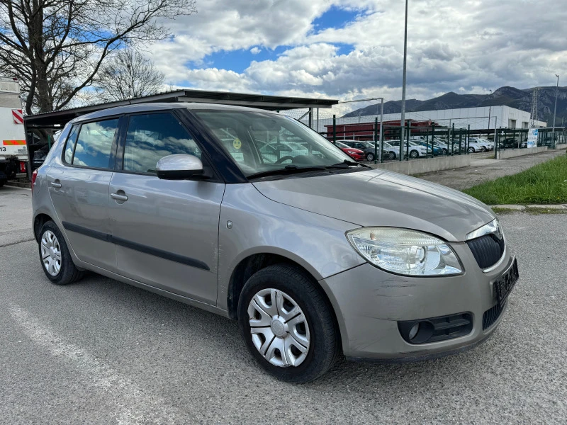 Skoda Fabia 1.2i / ГАЗ, снимка 1 - Автомобили и джипове - 45115574