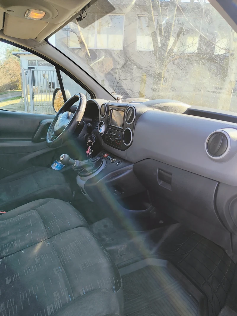 Citroen Berlingo, снимка 3 - Автомобили и джипове - 48878939