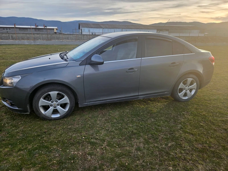 Chevrolet Cruze, снимка 6 - Автомобили и джипове - 49438834