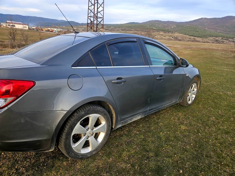 Chevrolet Cruze, снимка 7 - Автомобили и джипове - 49590885