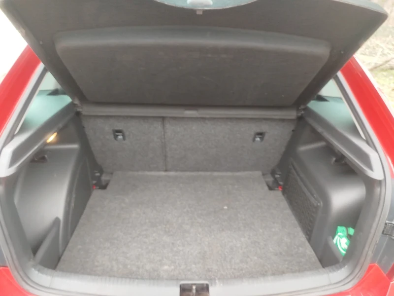 Skoda Rapid 1.6, снимка 12 - Автомобили и джипове - 49468614