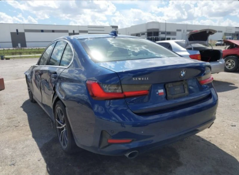 BMW 330 CARFAX* АВТОЛИЗИНГ, снимка 3 - Автомобили и джипове - 52750060