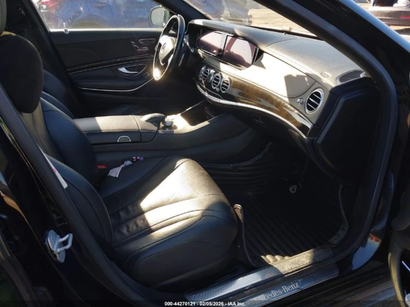 Mercedes-Benz S 550 4MATIC * Възможност за Лизинг* , снимка 5 - Автомобили и джипове - 53501639