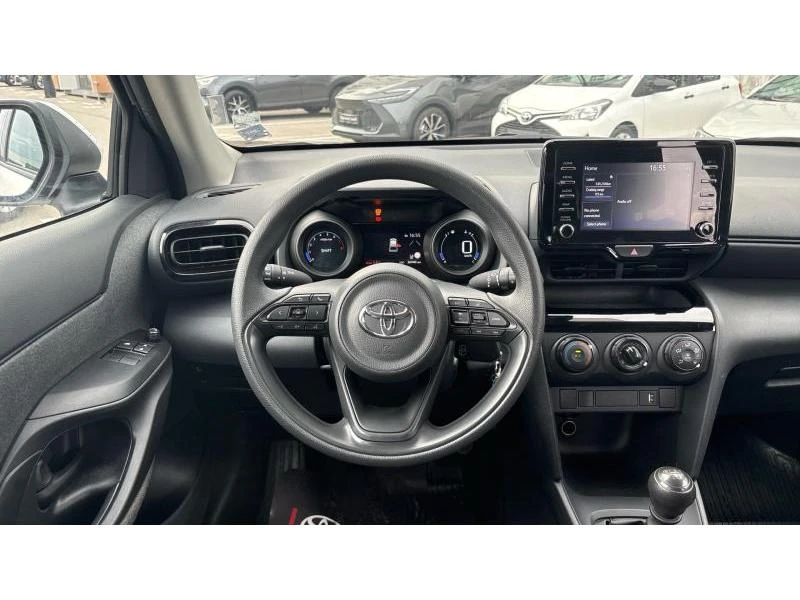 Toyota Yaris Cross 1.5P LIGHT MT - изображение 9