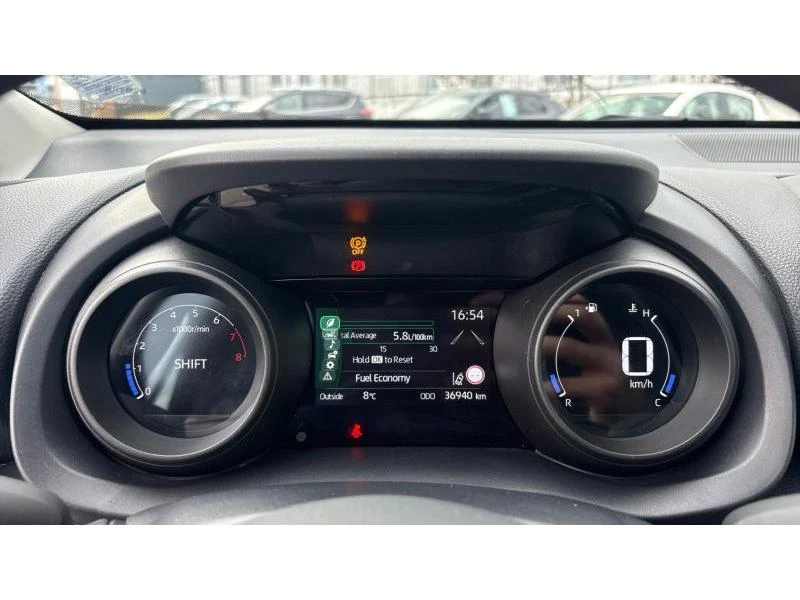 Toyota Yaris Cross 1.5P LIGHT MT, снимка 14 - Автомобили и джипове - 53462629