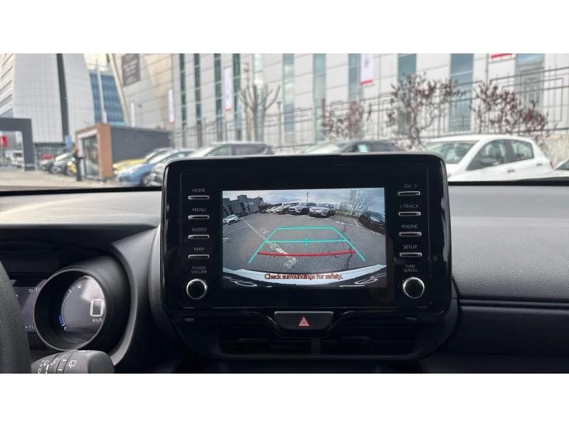 Toyota Yaris Cross 1.5P LIGHT MT, снимка 15 - Автомобили и джипове - 53462629