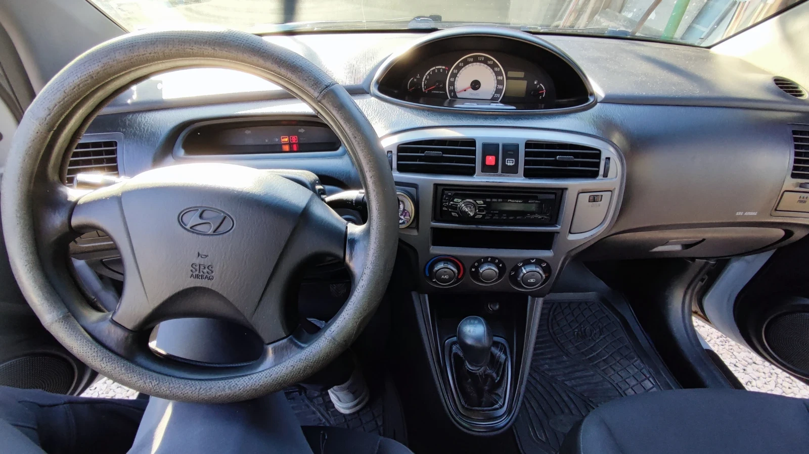 Hyundai Matrix 1.6 - изображение 6