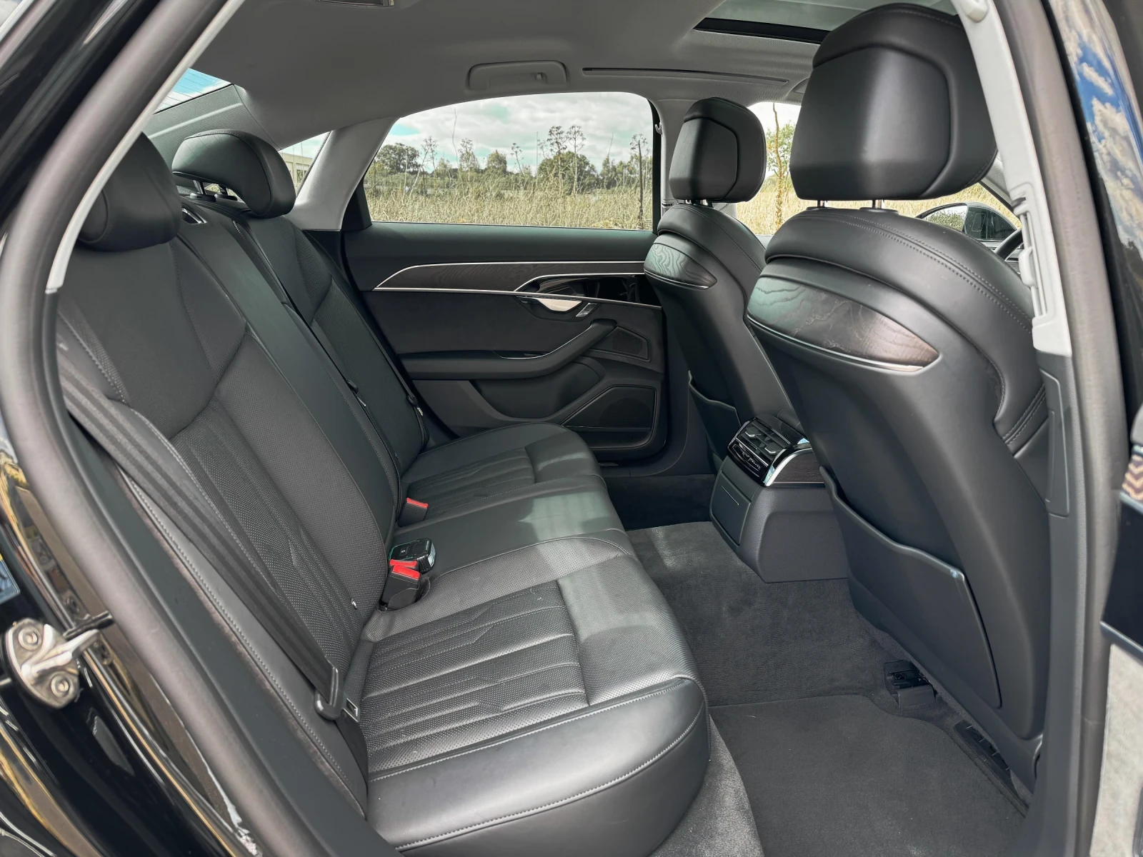 Audi A8 5.0 QUATTRO HYBRID 2023* AUDI SERVICE | Mobile.bg — изображение 13