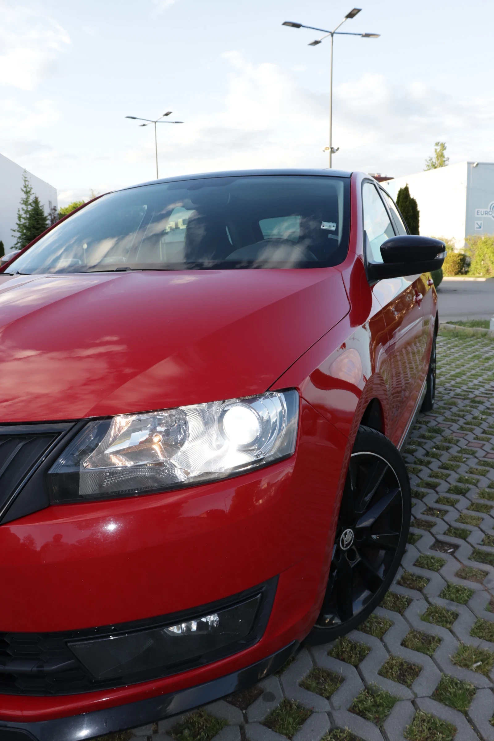 Skoda Rapid 1.6, снимка 7 - Автомобили и джипове - 49468614