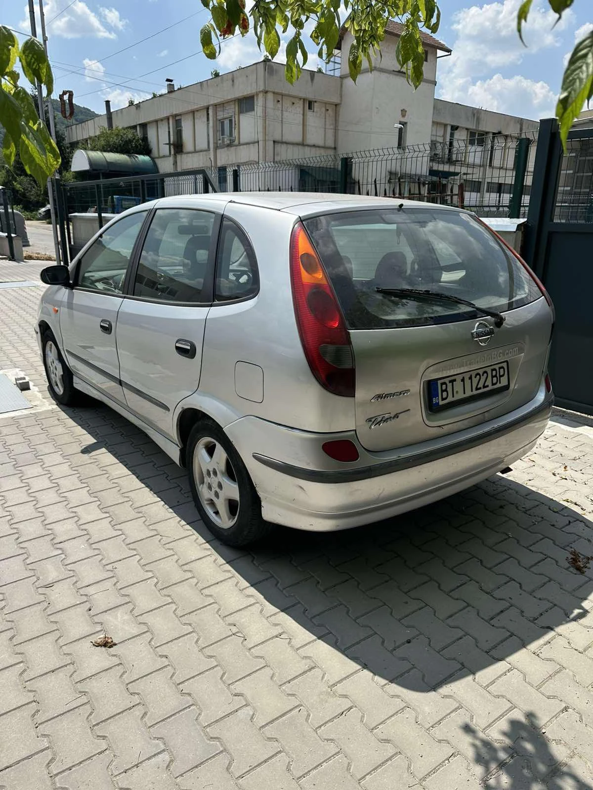 Nissan Almera tino 2003 - изображение 3