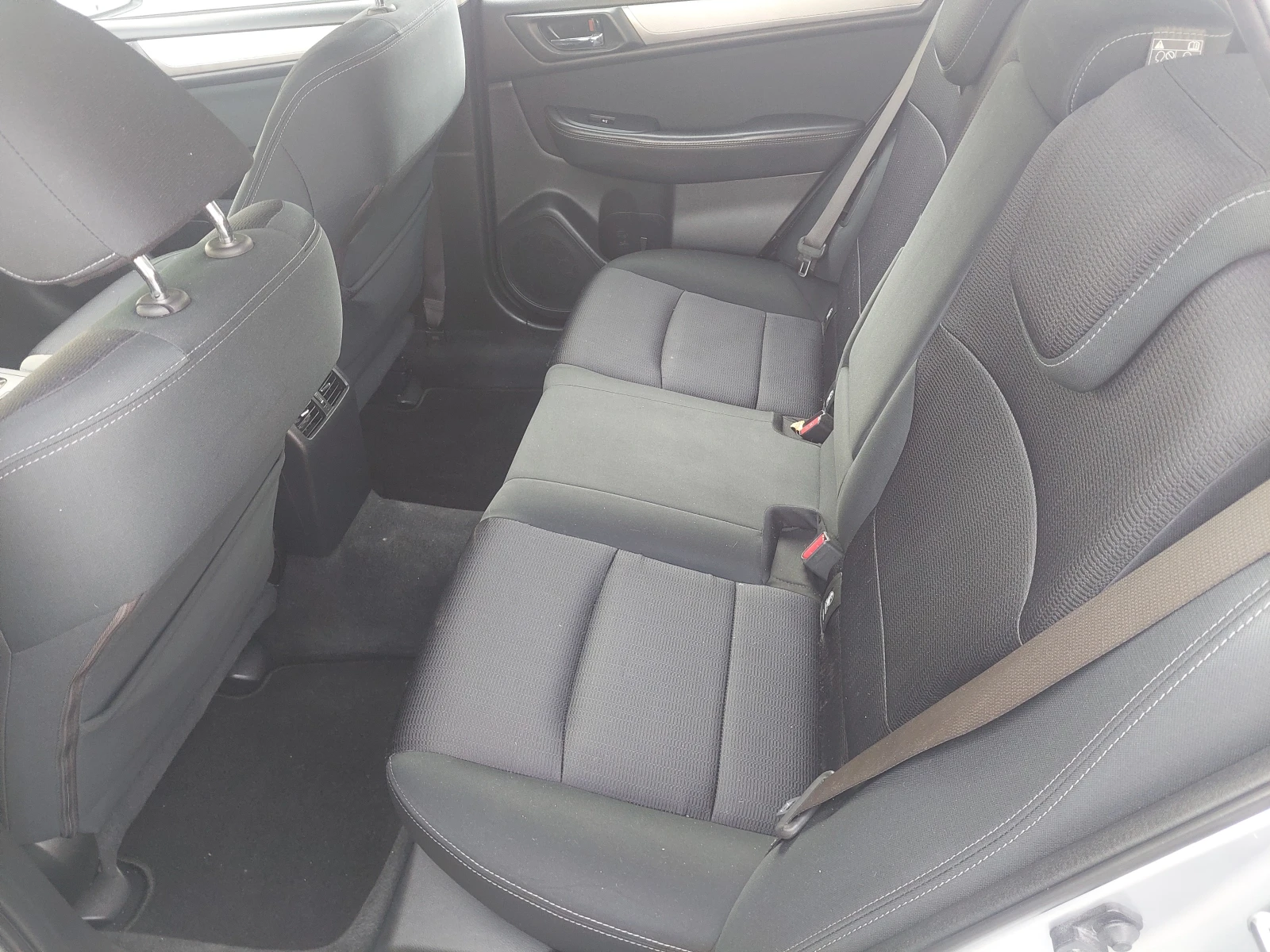 Subaru Outback 2, 0D AUTOMAT 4x4 - изображение 8