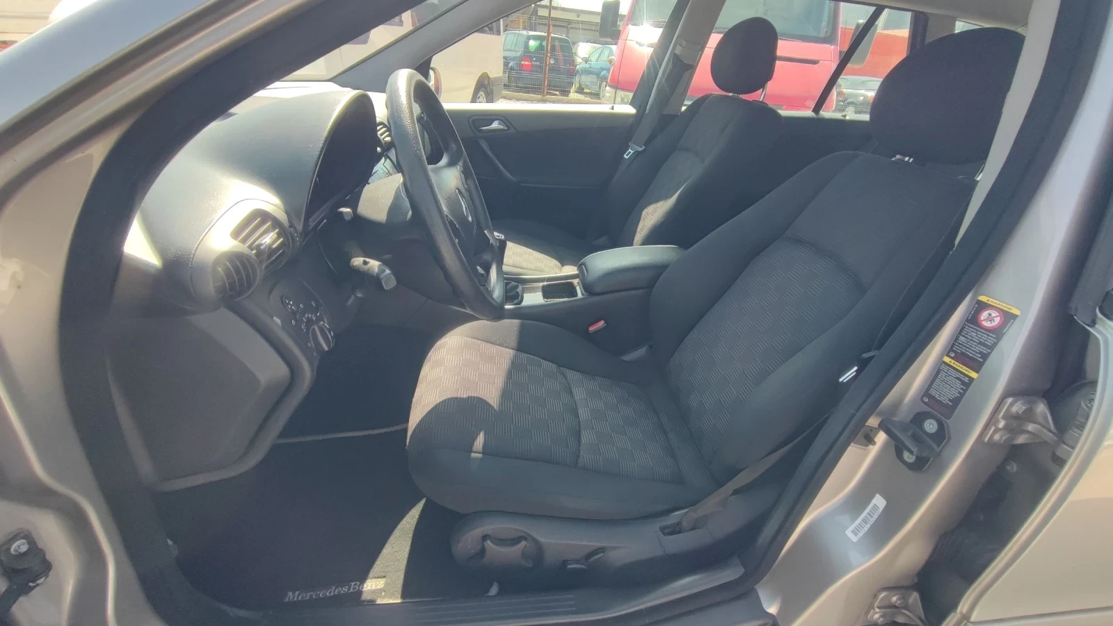 Mercedes-Benz C 200 Kompressor - изображение 10